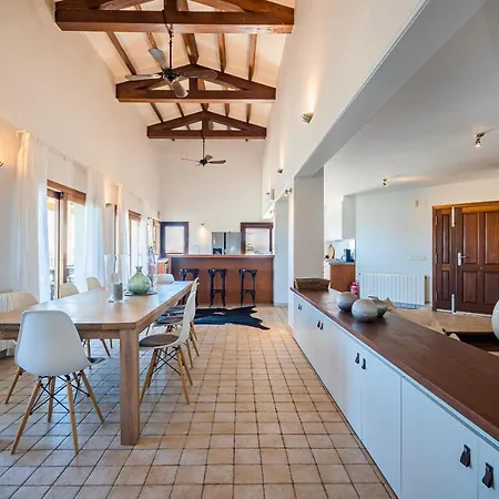 Vila Luxury With Panoramic Views Over Moraira *