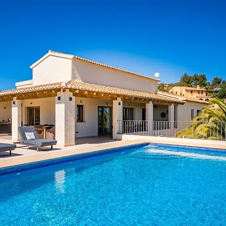 Willa Luxury With Panoramic Views Over Moraira